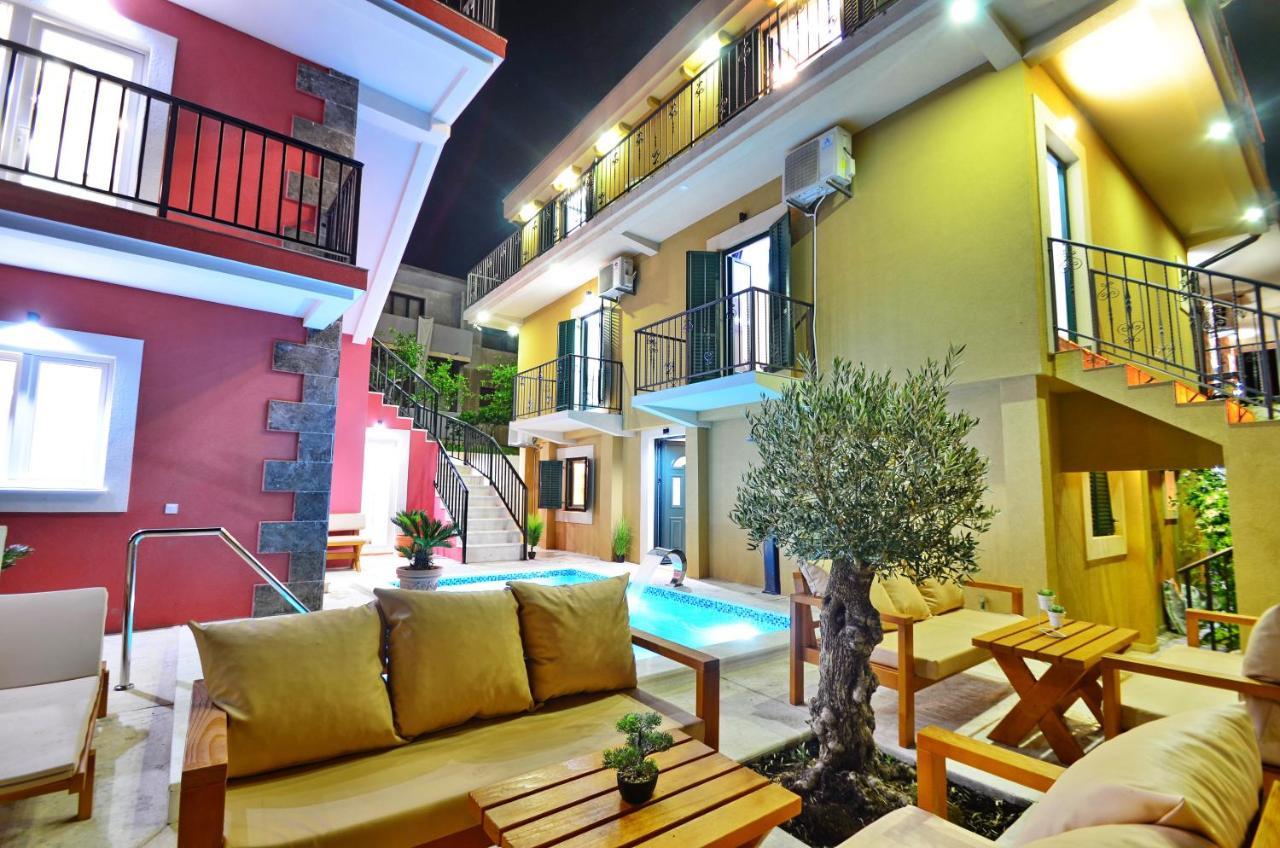 Apartments Lux S Tivat Exterior foto