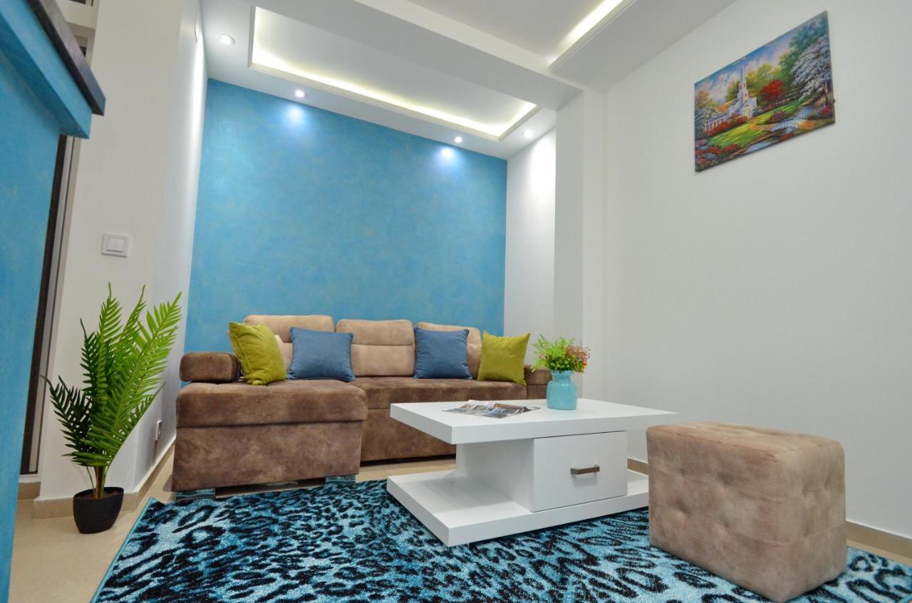 Apartments Lux S Tivat Exterior foto